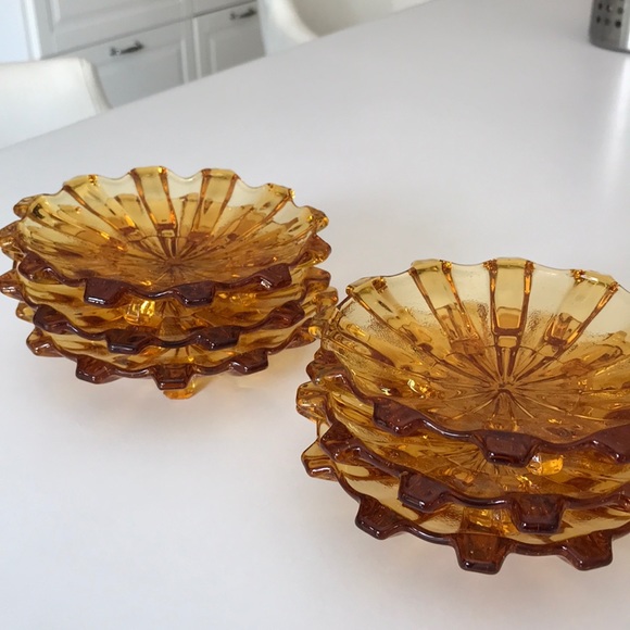 A set of vantage colored crystals. - Picture 4 of 7